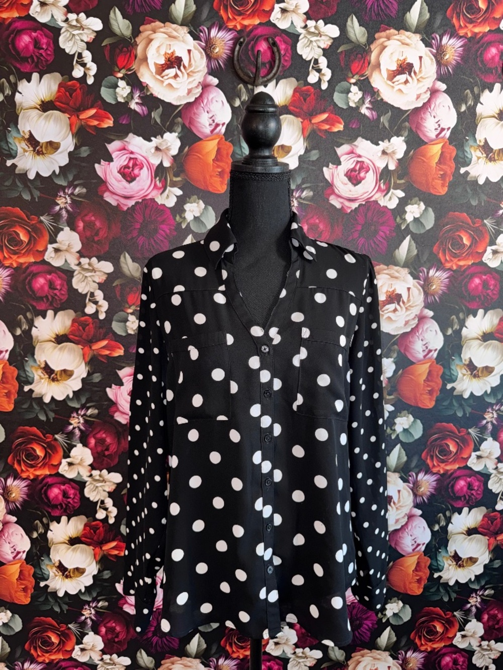 Express Black & White Polka Dot Portofino Button-up, Medium
